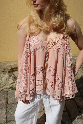 Blus Laurie