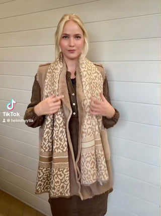 SCARF panter