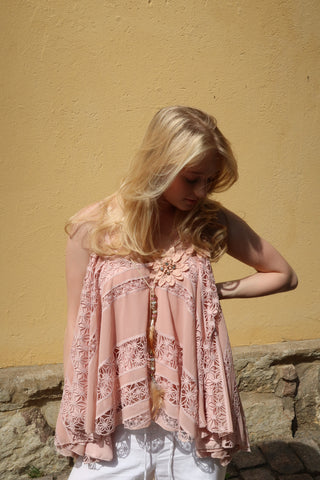 Blus Laurie